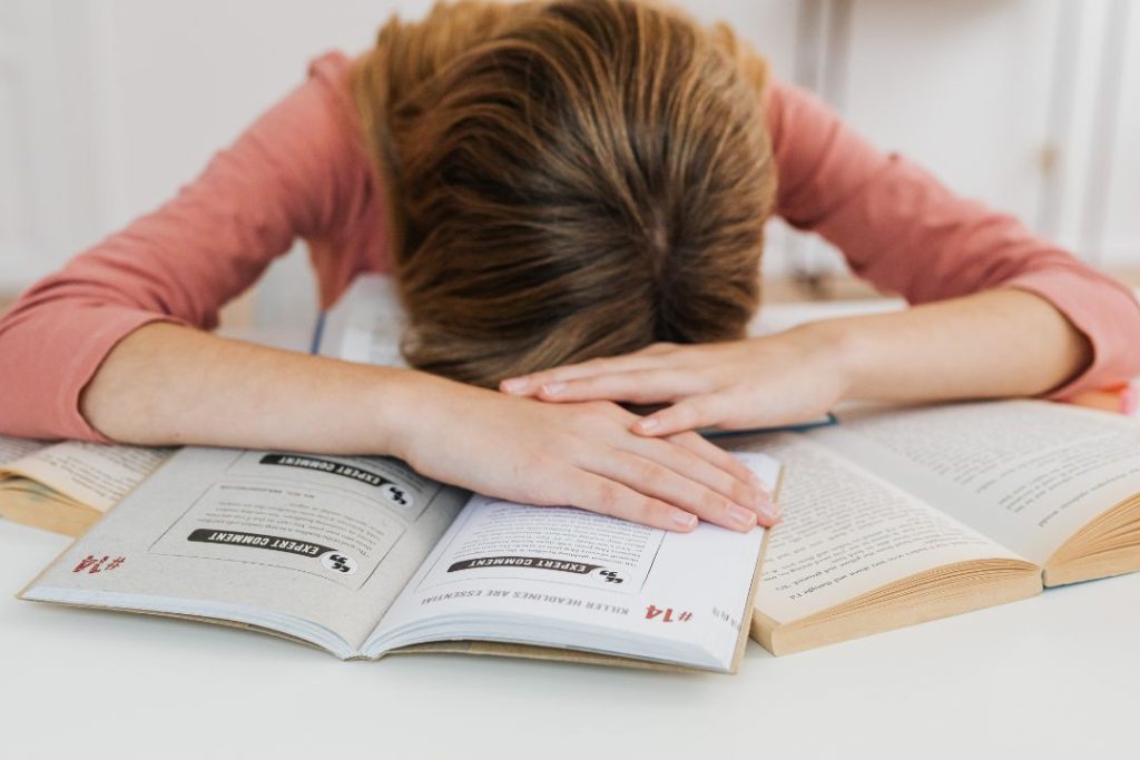 How to Manage College Stress